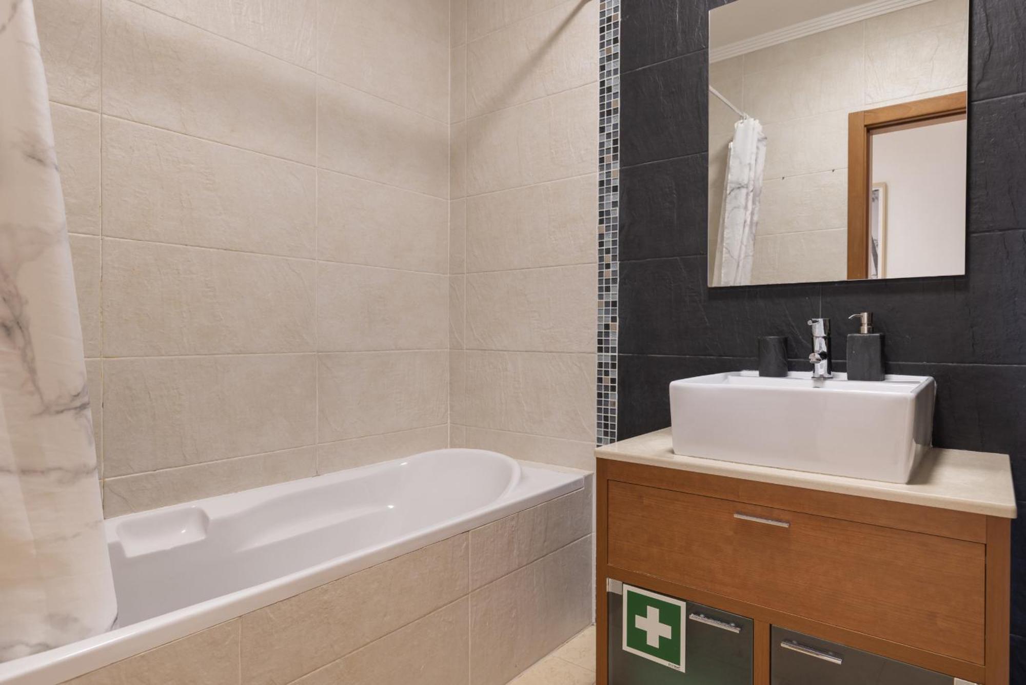 2 Bedroom Relax In Alvor By Innkeeper المظهر الخارجي الصورة